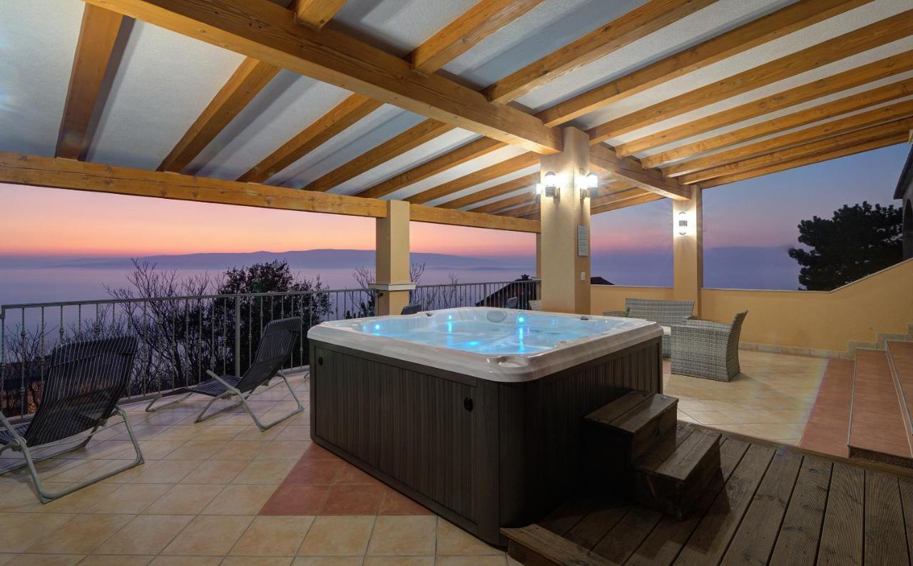 Apartments Lucia Senj 1 Εξωτερικό φωτογραφία