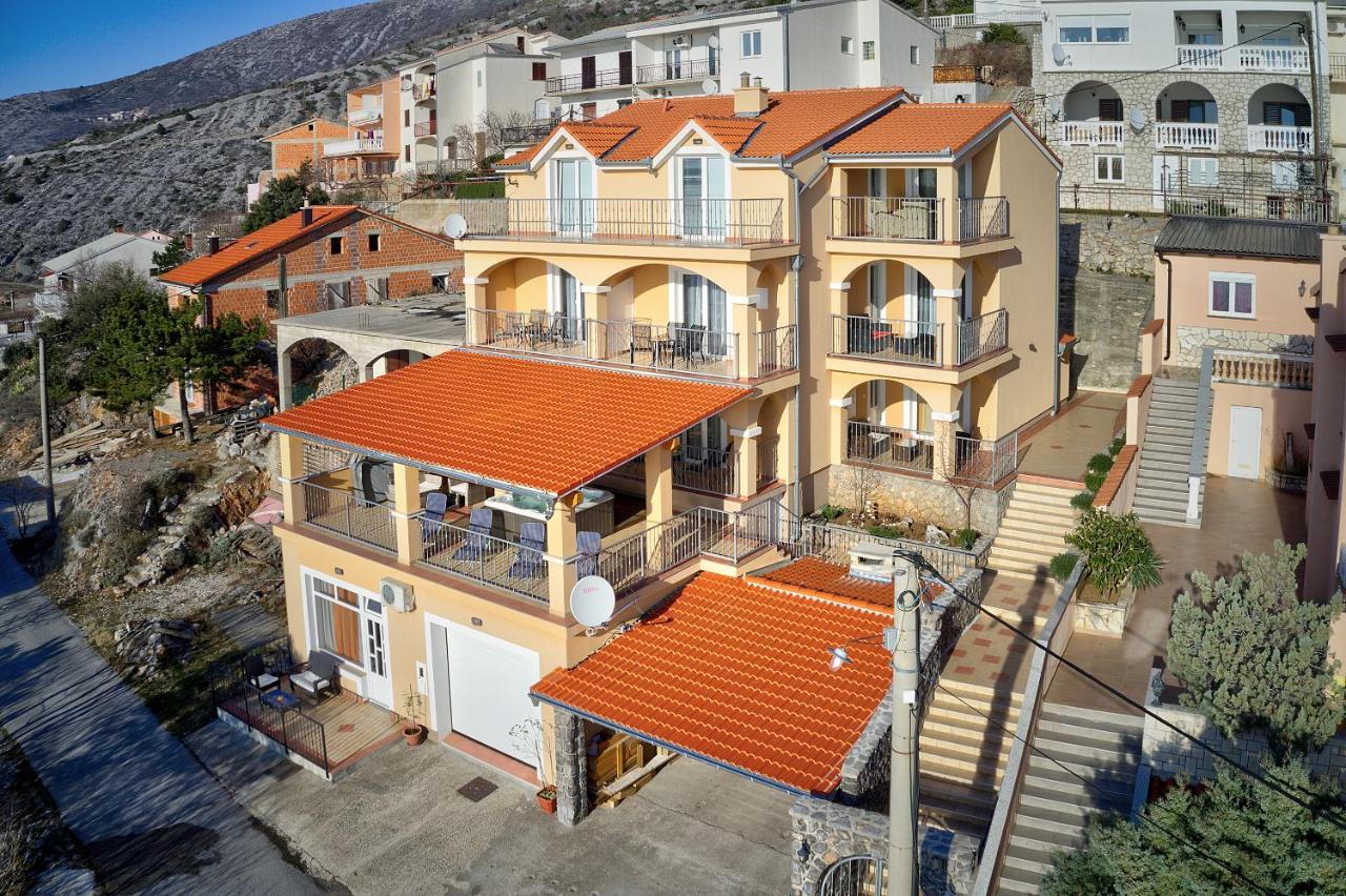 Apartments Lucia Senj 1 Εξωτερικό φωτογραφία